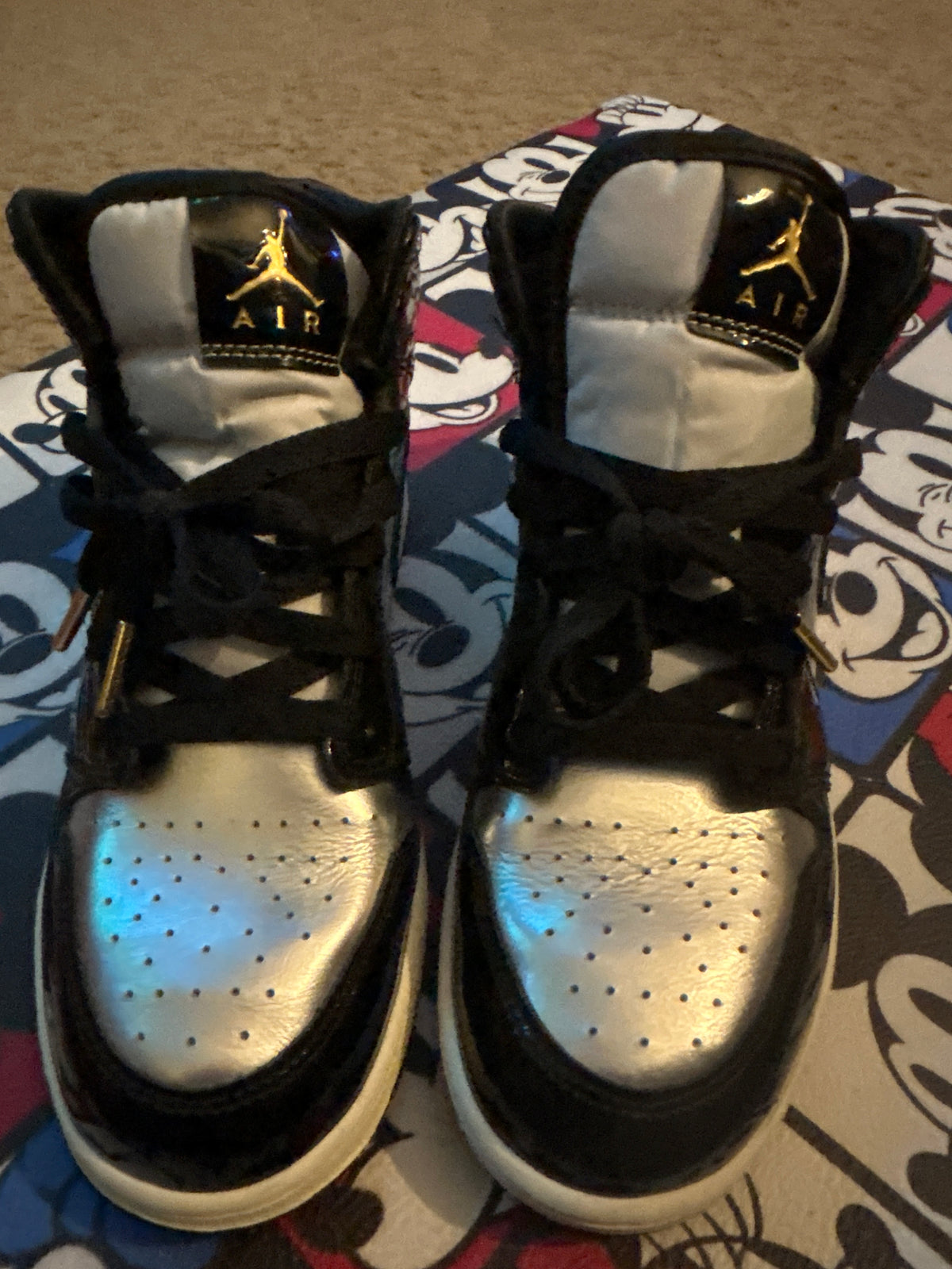 Air Jordan 1 MID SE (GS)
