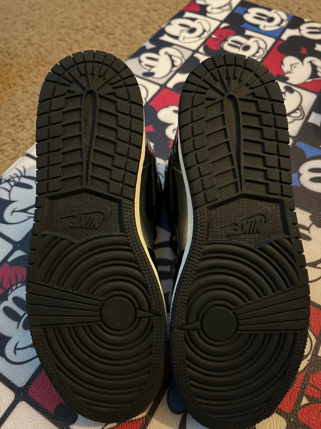 Air Jordan 1 MID SE (GS)